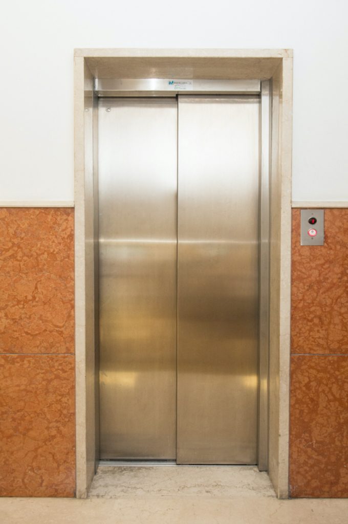 Ristrutturazione ascensore per condominio a Verona