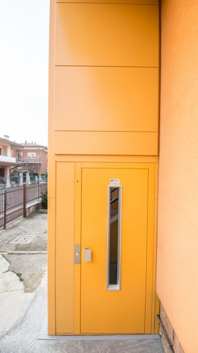 Piattaforma esterna per casa privata a San Giovanni Lupatoto